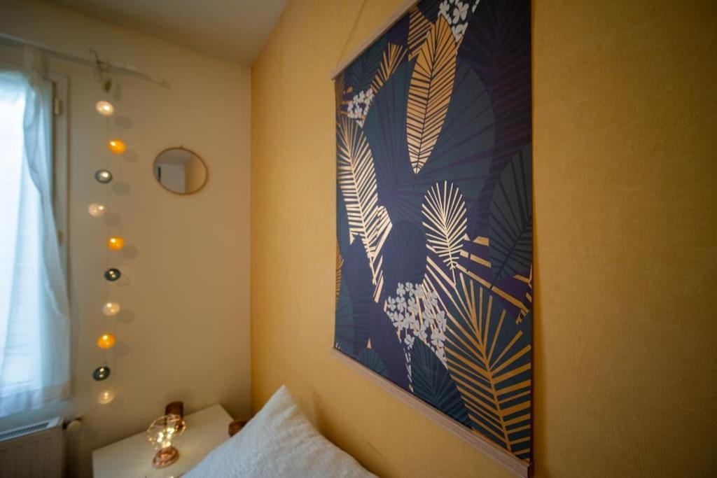 Appartement Tout Equipe Terrasse Et Parking Prive Marsella Exterior foto